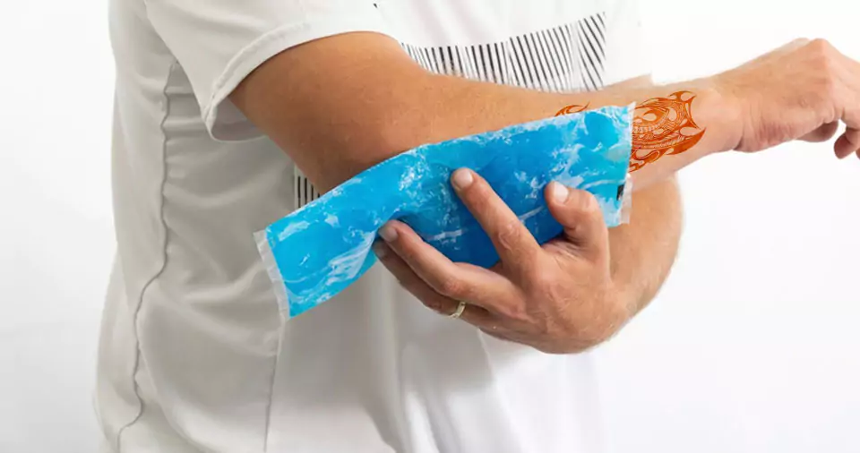 Can you ice a new tattoo