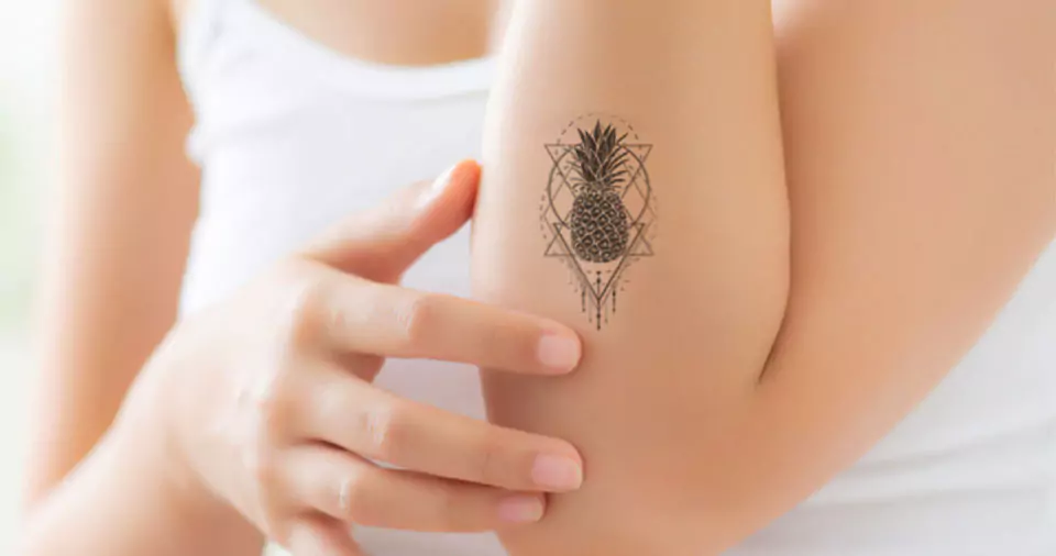 What does a pineapple tattoo mean