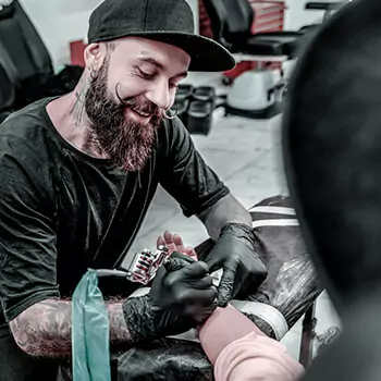 Choosing a gentle tattoo artist