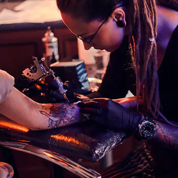 Hinder artist vision