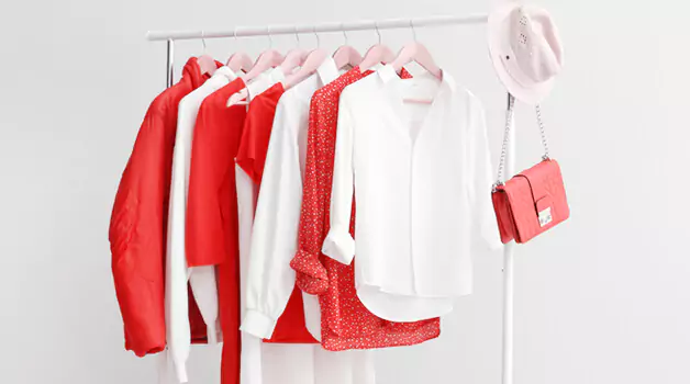 Color of clothing to wear when getting a back tattoo