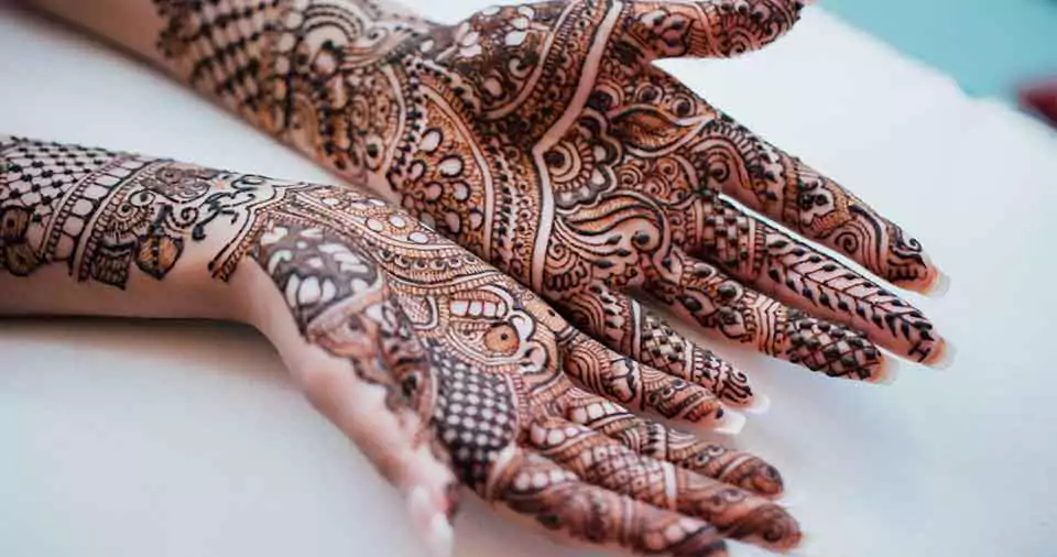 How to care for a henna tattoo