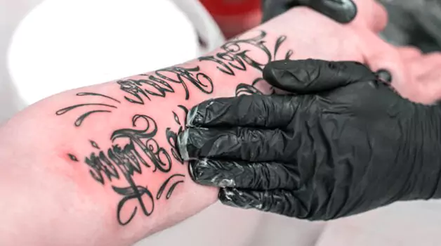 Things to do after getting the tattoo to keep it from fading