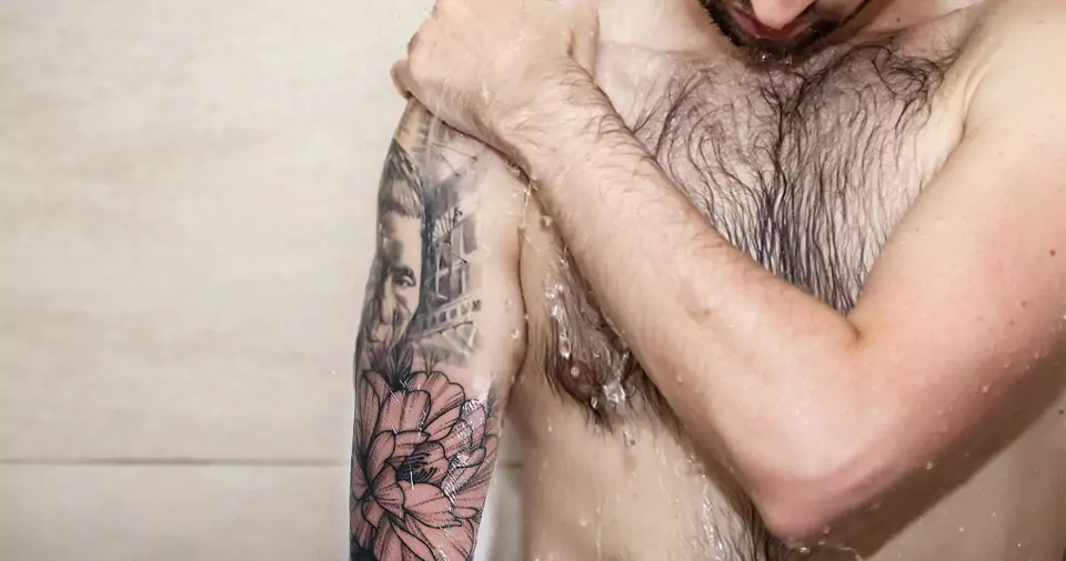 Can you shower with saniderm