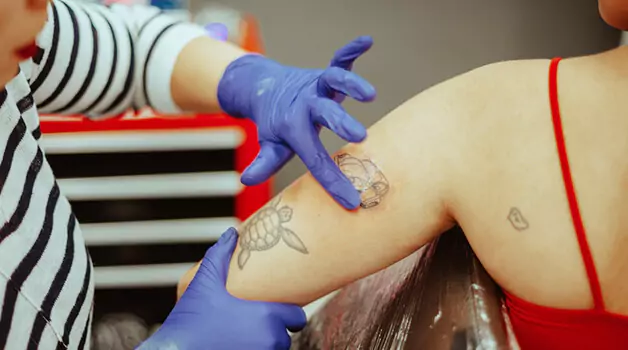 Factors-affecting-the-time-a-tattoo-numbing-cream-last