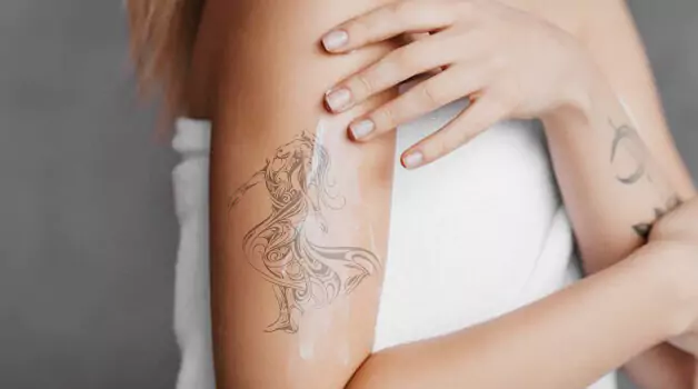 How to apply numbing cream for tattoos