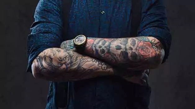 Real estate agents having tattoos