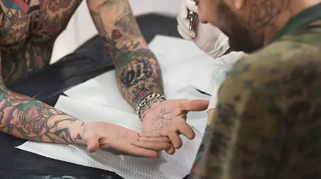 8 benefits of having palm tattoos