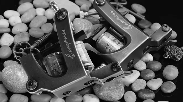 Evolution-of-tattoo-machines-a-brief-history-from-1891-to-today