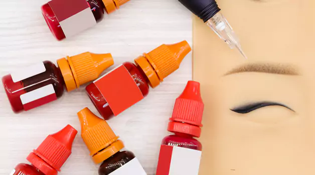 How does tattoo practice skin differ from real human skin in terms of texture and feel