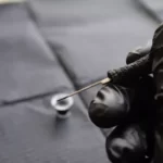 How-far-should-a-tattoo-needle-stick-out