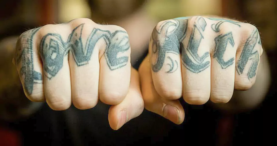 How much do finger tattoos cost