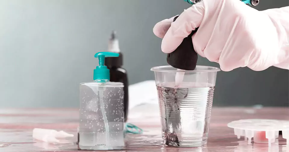 How-to-sterilize-tattoo-needles