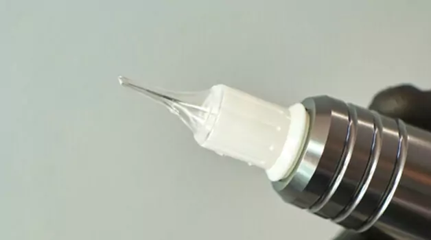 Reasons-the-length-of-tattoo-needle-sticking-out-matters