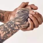 Should-tattoos-face-in-or-out