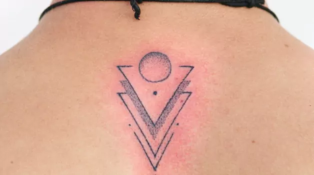 Swelling-on-tattoo-what-does-it-mean