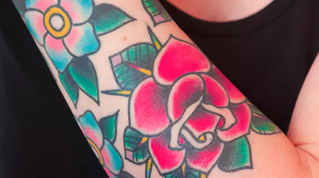 Tattoos vibrancy: what does it mean