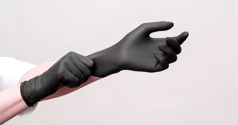 Why-do-tattoo-artists-wear-black-gloves