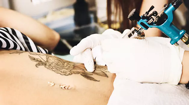 understanding-classy-stomach-tattoos-for-womens