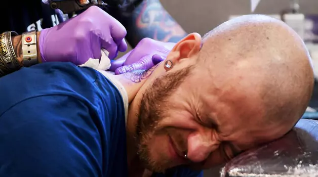 3 Reasons-why-tattoo-on-neck-hurt-so-much
