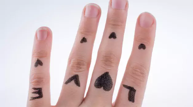 8 reasons to take care of finger tattoos