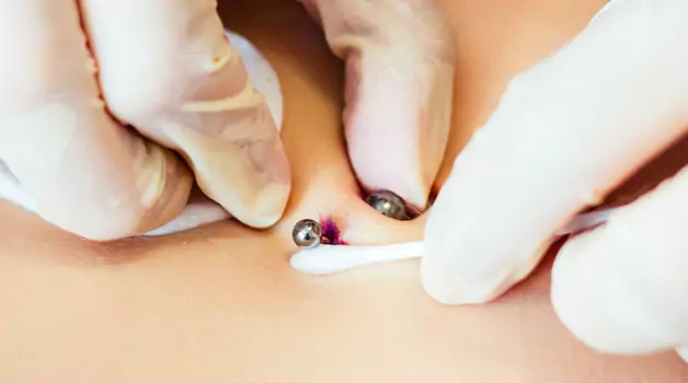 7 Ways to prevent belly piercing from closing up