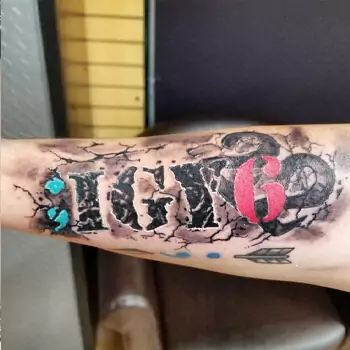 Skull and igy6 tattoo