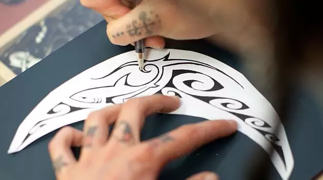 The necessity of a medium to transfer stencil design