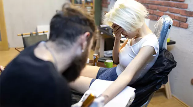 What makes hand tattoos hurt so much