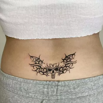 skull-tramp-stamp-tattoo